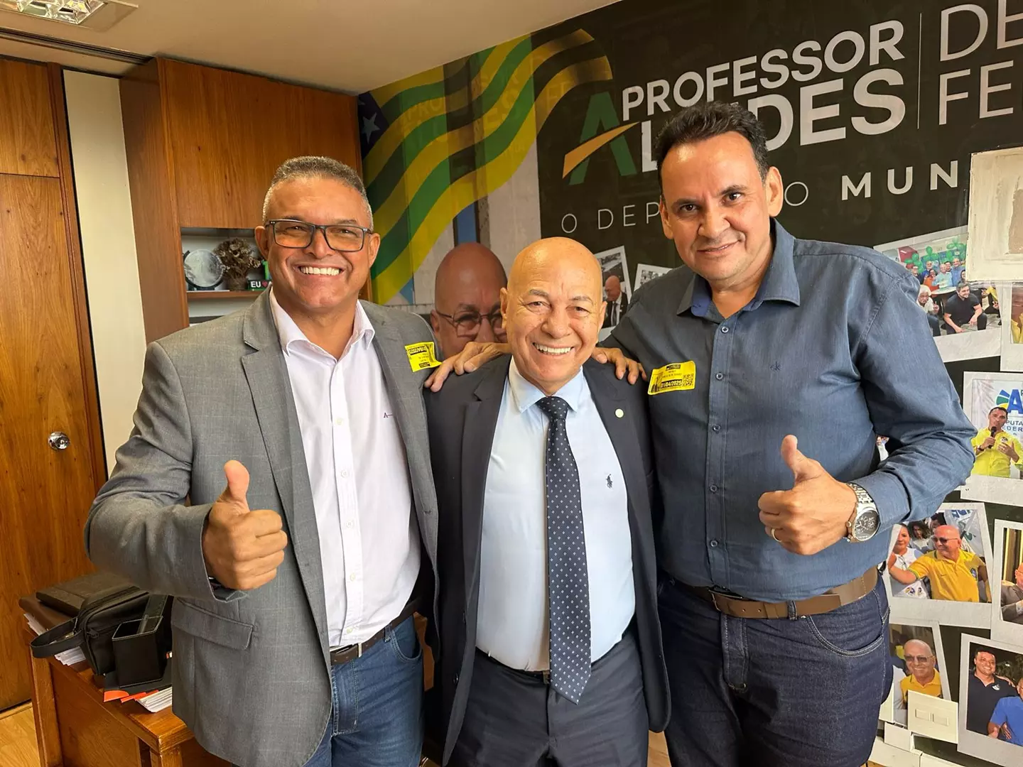 Presidente da Câmara,vereador Durão e vereador Emivaldo do Santana, estiveram com o Deputado Federal Professor Alcides